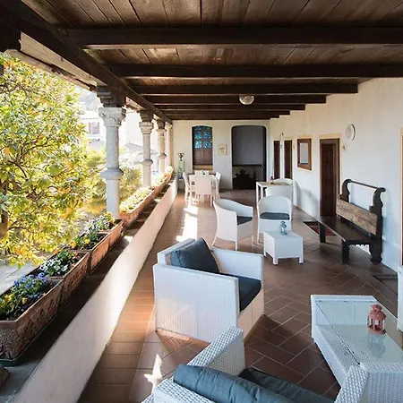 San Salvatore Sleeps 4 With Pool Apartment