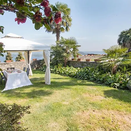 Apartment San Salvatore Sleeps 4 With Pool *