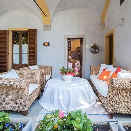 San Salvatore Sleeps 4 With Pool Apartment *