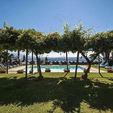 Apartment San Salvatore Sleeps 4 With Pool