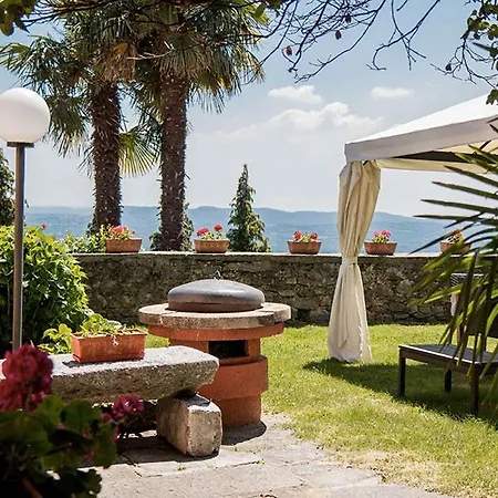 San Salvatore Sleeps 4 With Pool *