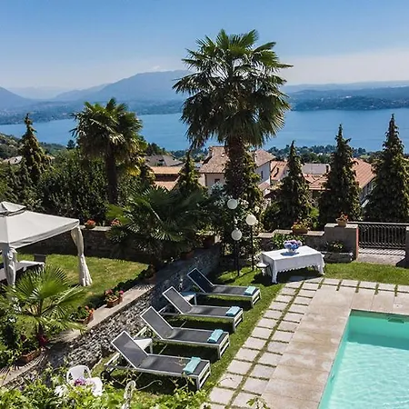 Apartment San Salvatore Sleeps 4 With Pool *